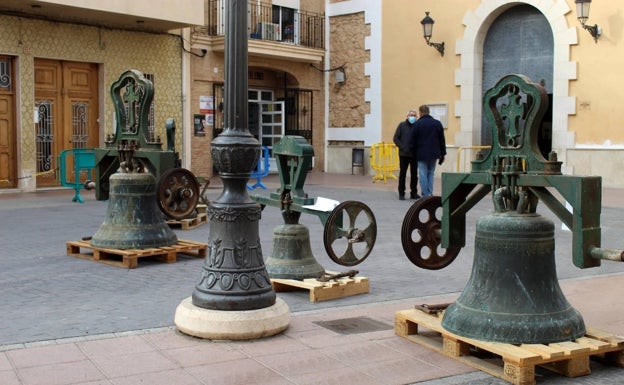 Las cuatro campanas de Nuestra Señora de los Ángeles de Albal recuperarán su sonido, brillo y color original