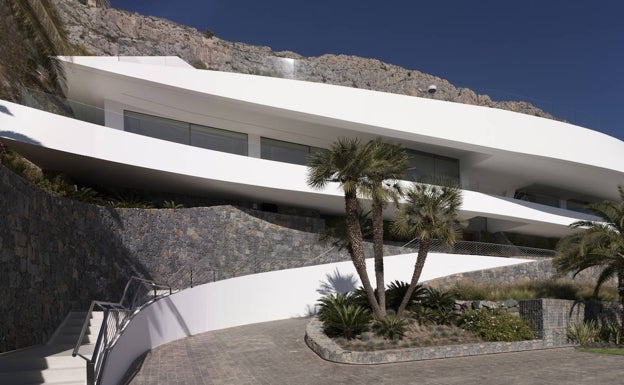 La casa de Altea incrustada en la montaña con las mejores vistas al mar