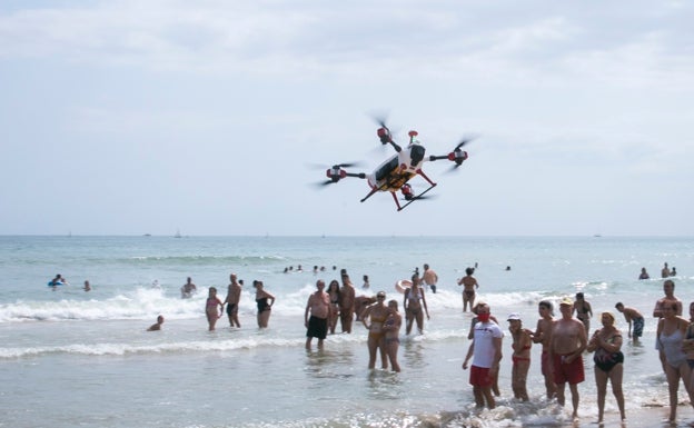 Gandia triplica la inversión en la playa en seguridad y salvamento con 1,8 millones de euros