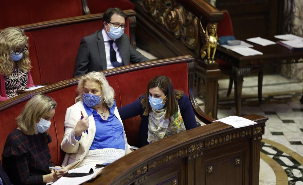 Ribó paga 11 millones en facturas sin contrato por el retraso de los concursos