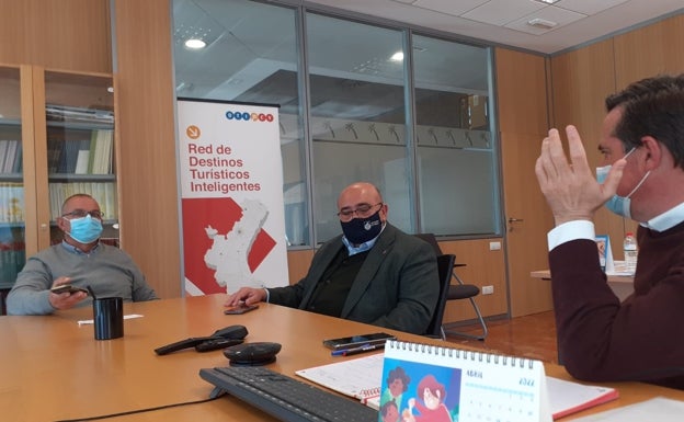 El Perelló y el Mareny luchan por convertirse en 'municipio turístico'