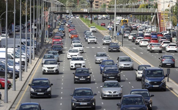 Valencia acelera los trámites para prohibir circular en zonas de la ciudad a los vehículos que más contaminen