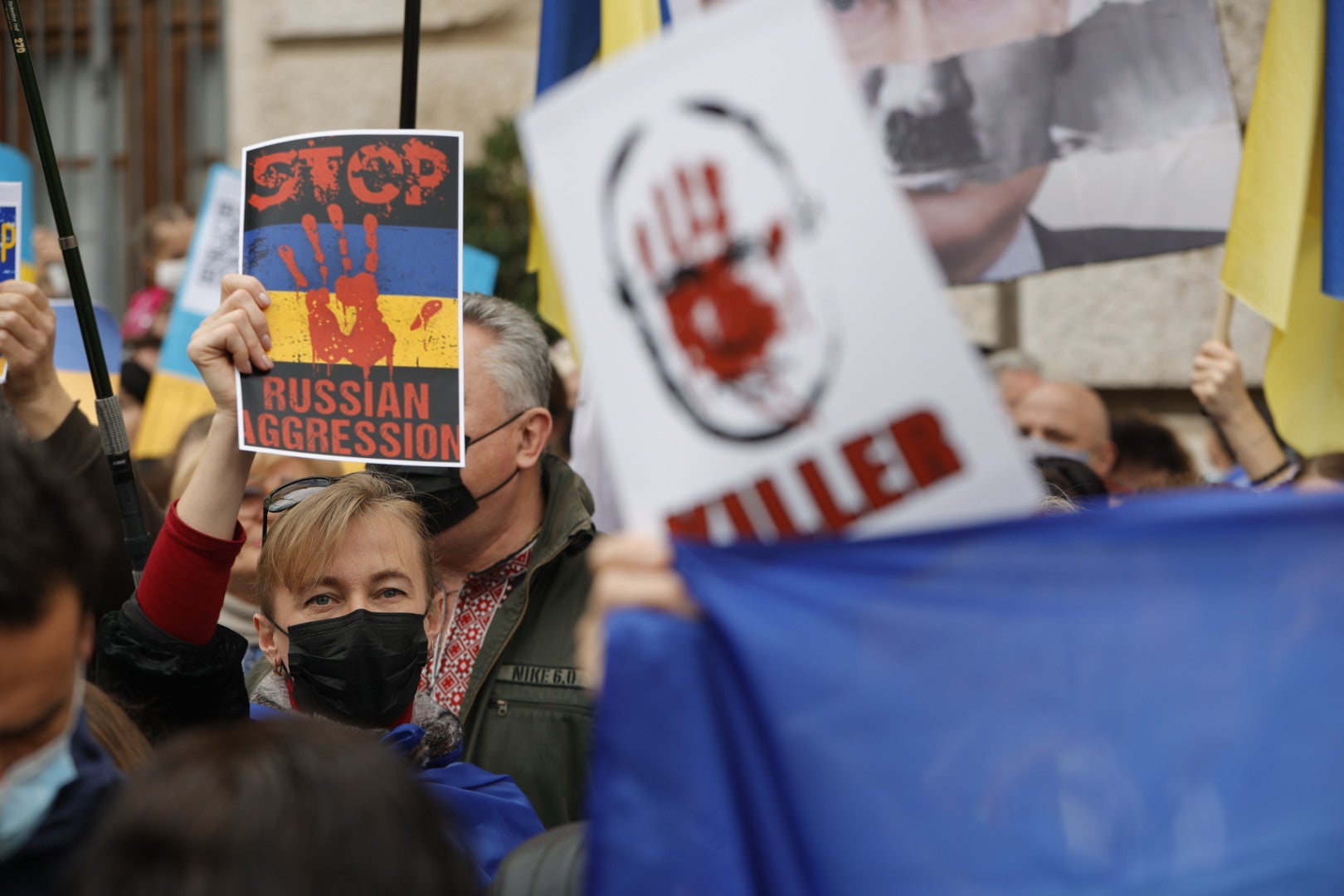 Concentración a favor de Ucrania durante la mascletà