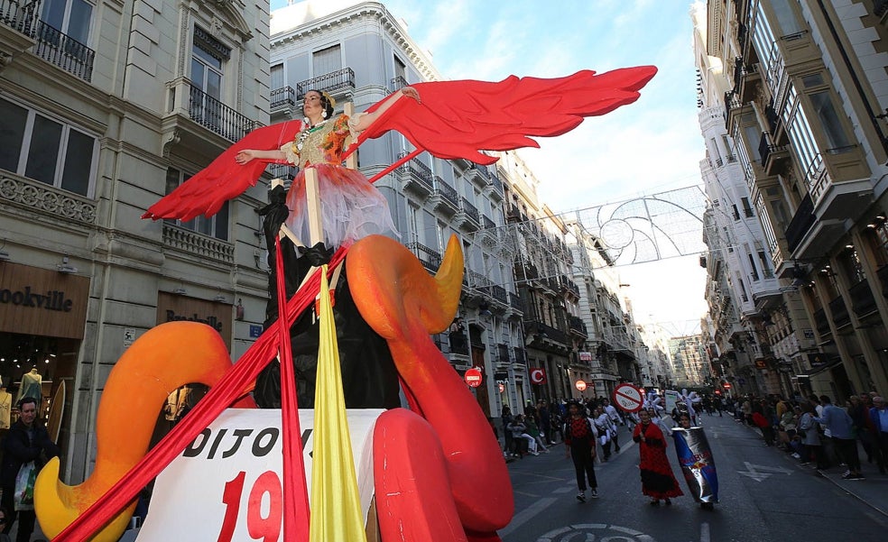 Una Cabalgata del Ninot más corta para empezar la fiesta