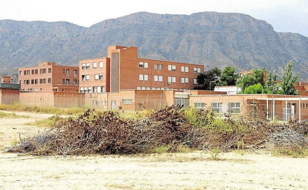 El Defensor del Pueblo pide mejoras para las madres internas de Fontcalent