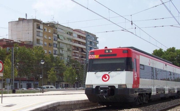 Renfe programa 20 trenes especiales de Cercanías en la línea C2 para asistir a las mascletaes