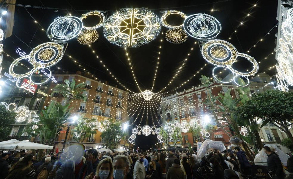 Cuba-Puerto Rico gana el concurso de calles iluminadas de las Fallas de 2022