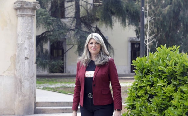 Marta Querol: «La fallera mayor es ahora un personaje público, para bien y para mal»