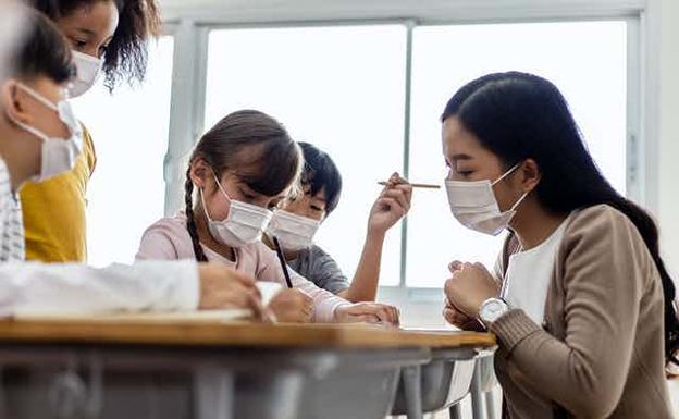 Después de dos años, ¿cómo han afectado las mascarillas a la voz?