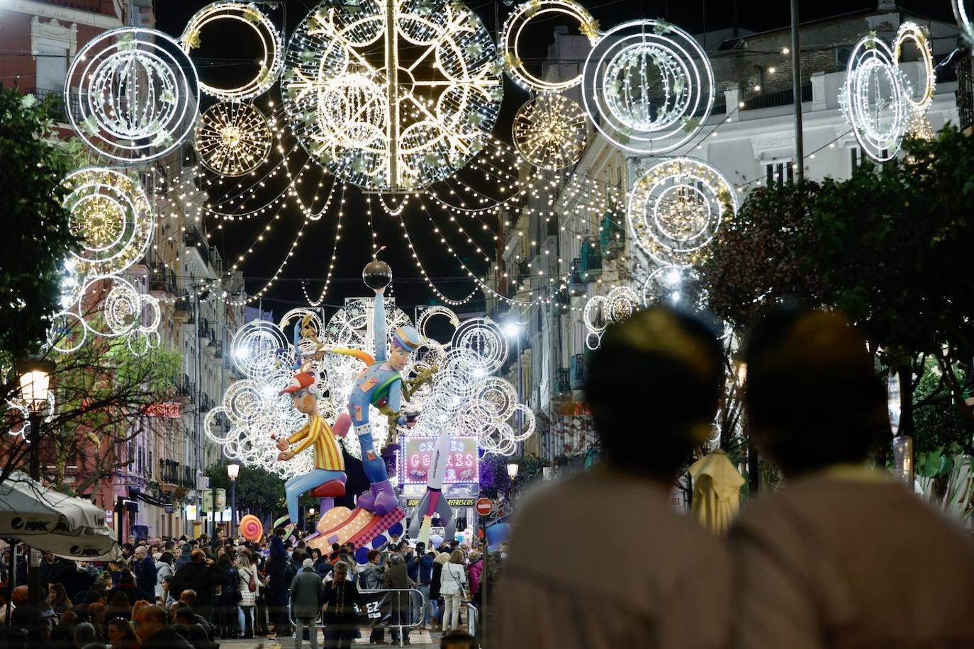 Las Fallas 2022 encienden sus luces