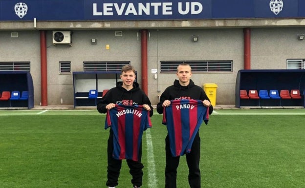 El Levante acoge a dos jugadores ucranianos