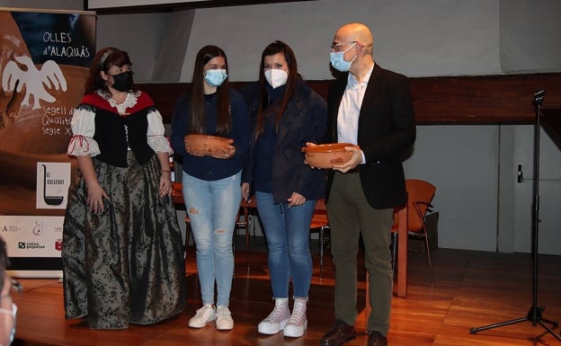 Salen a la venta las ollas de barro con el cuño del siglo XV de Alaquàs