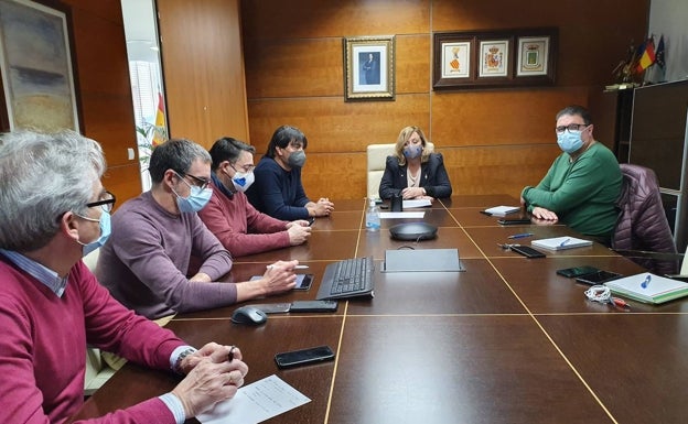 El Ayuntamiento de Calp y la Cofradía de Pescadores recurrirán la ampliación de la piscifactoría