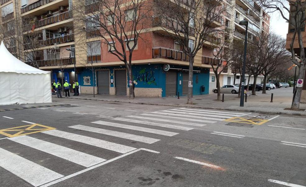 El mismo artista deja sin falla a dos comisiones, una de ellas la que él preside