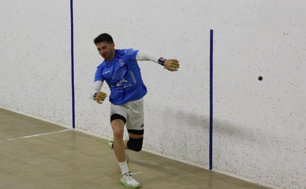 Vicent, Raúl y Murcianet acarician la final de la Lliga de raspall