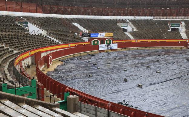 La lluvia obliga a suspender la mascletà de este martes y la Nit Màgica de la Magdalena