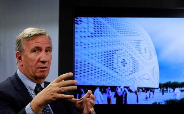 Fenwick: «Estimamos año y medio o dos años para terminar el nuevo Mestalla»