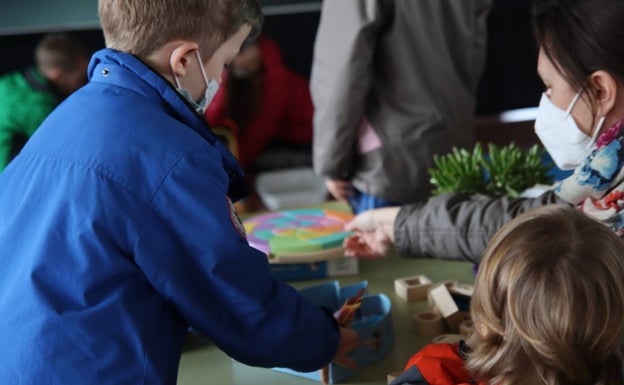 Cerca de una centenar de personas ucranianas se escolarizan en centros de Alaquàs