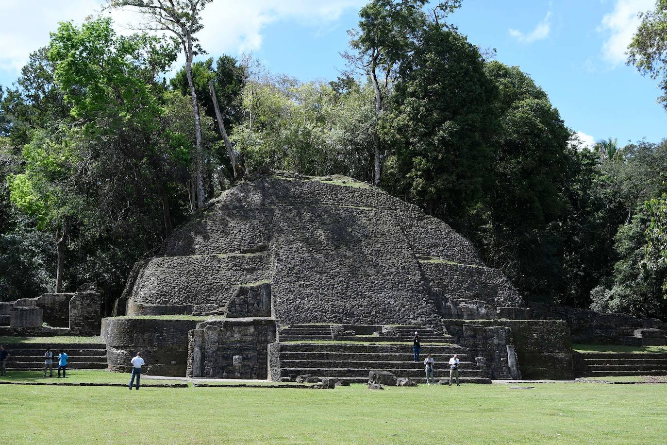 Los misteriosos tesoros ocultos de los mayas en Belice y Guatemala