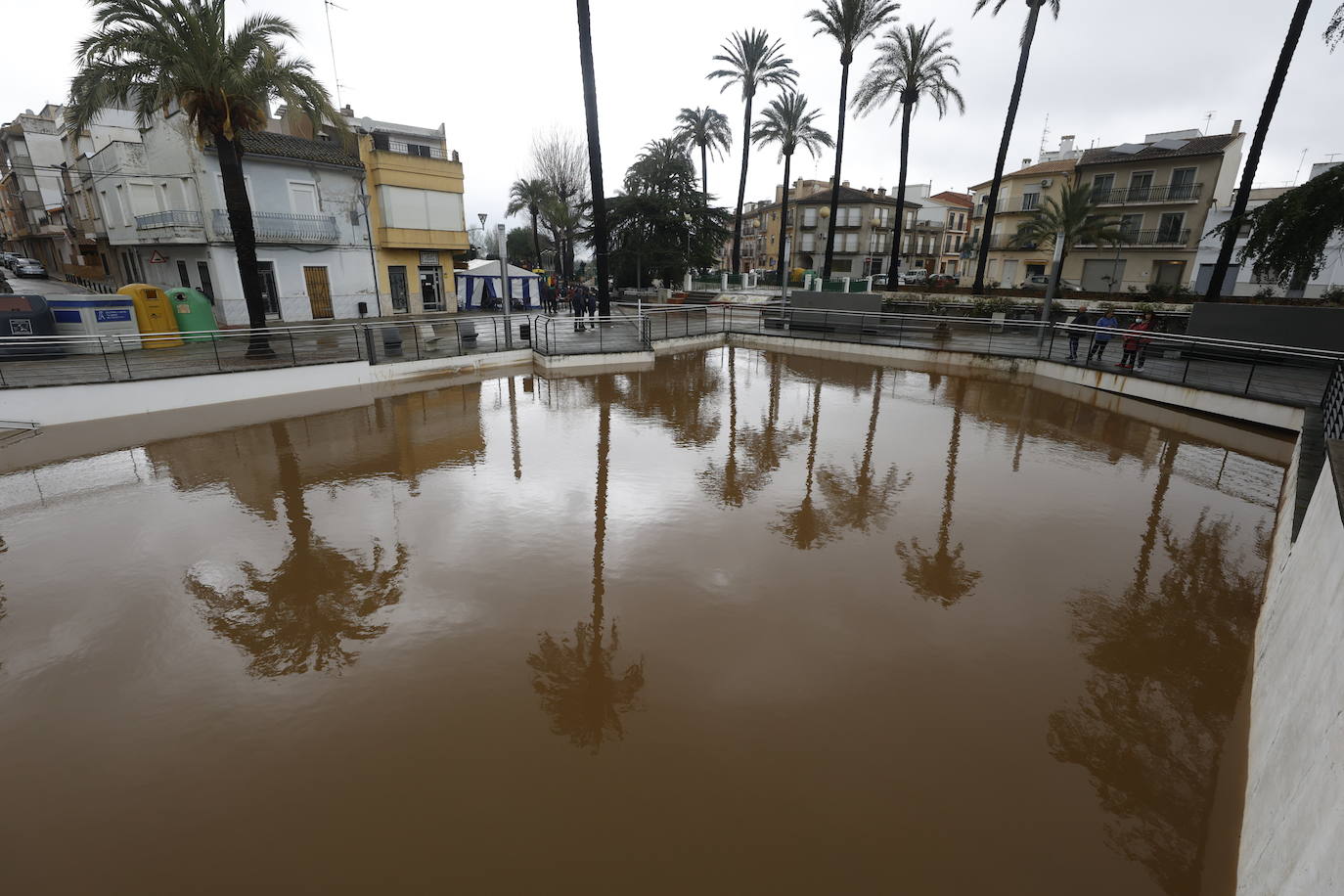 El río Vaca, desbordado por el temporal en la Comunitat