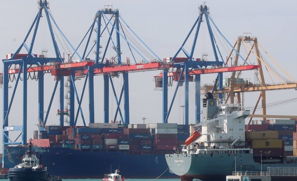 El Gobierno autoriza completar la ampliación norte del puerto de Valencia