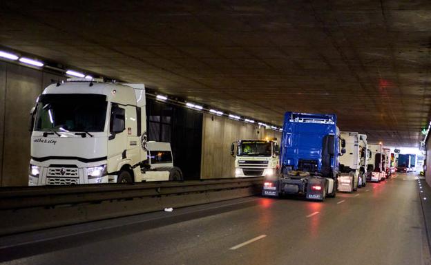 ¿Por qué se mantiene la huelga de los transportistas si se ha alcanzado un acuerdo con el Gobierno?