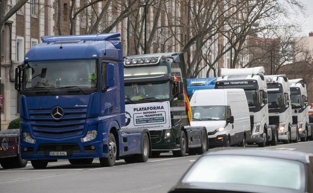 Los huelguistas mantienen el paro del transporte a pesar del acuerdo