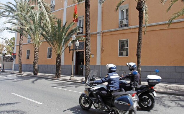 La Guardia Civil detiene en Villena a una pareja acusada de varios robos en restaurantes