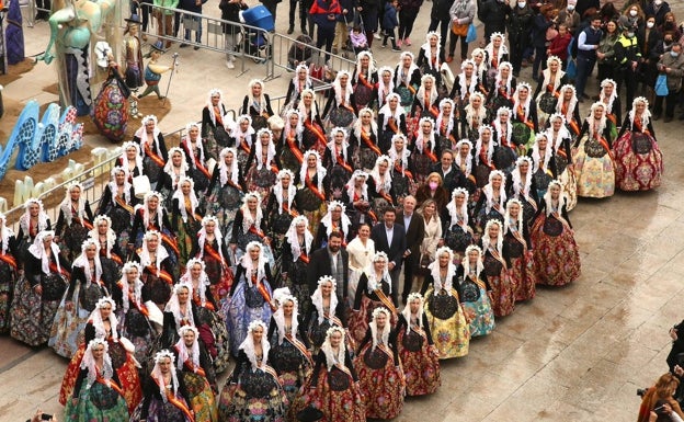 Las Hogueras «impresionan» en Zaragoza