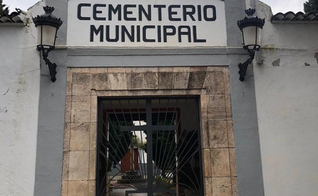 La lluvias causan daños en tejados y 18 nichos del cementerio de Anna