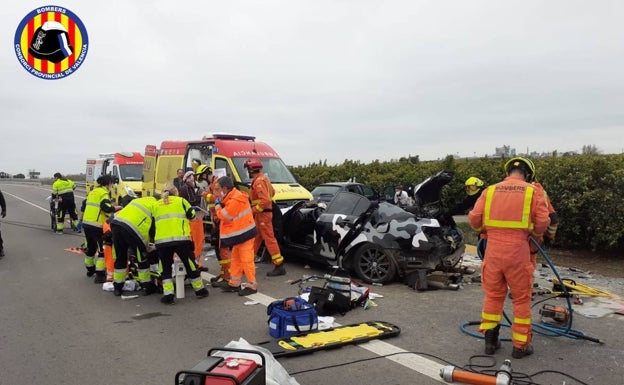 Seis heridos en un accidente de tráfico en Sagunto