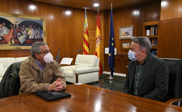 José Chulvi se reúne por vez primera con el nuevo director del Parc Natural del Montgó, José Antonio Hernández