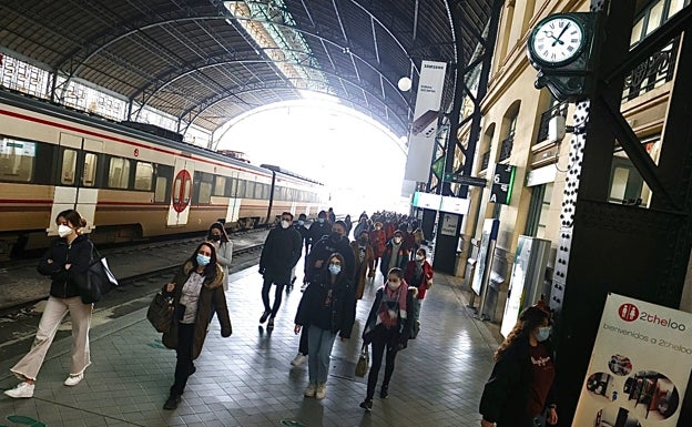 «En tren llegamos tarde siempre»