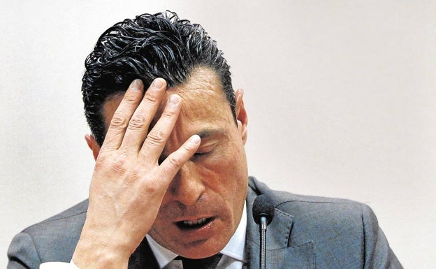 Salvo elude su responsabilidad en la venta del Valencia y echa la culpa a los patronos