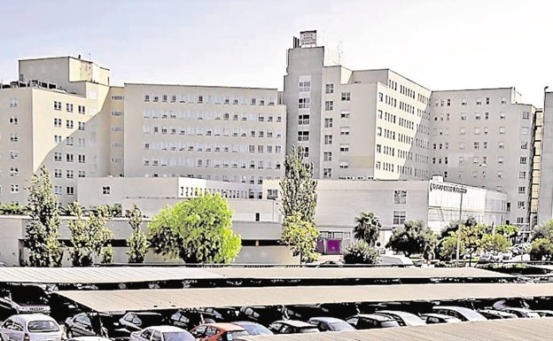 Herido un trabajador al caer desde dos metros en una obra en Dénia