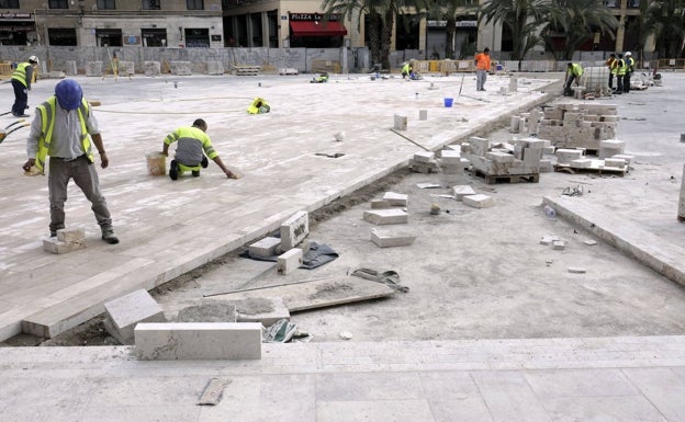 El retraso de la nueva plaza de la Reina se ratifica hasta julio