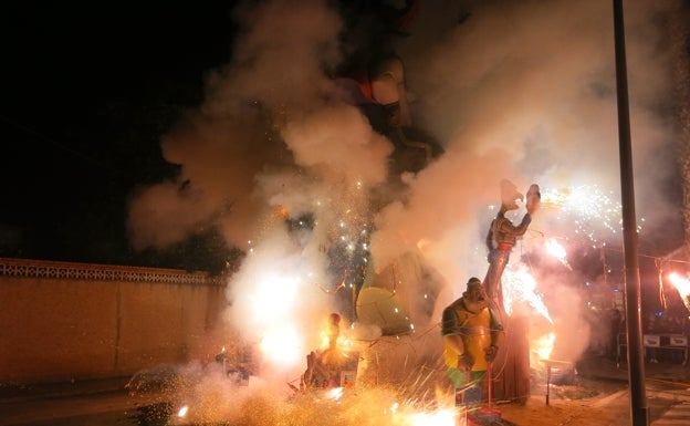 Turís despide las Fallas más frías