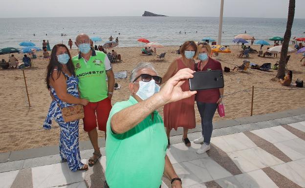 Cómo pedir el Bono Viaje 2022 para ir de vacaciones de forma más barata por la Comunitat