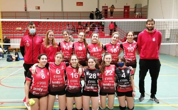 Victoria del juvenil femenino del Xàtiva Voleibol contra el Voley Grau Castellón