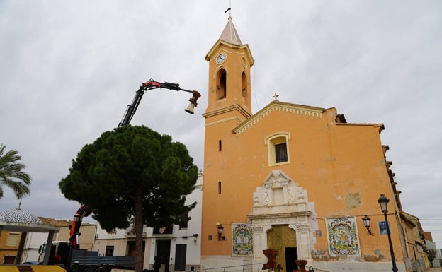 Vuelven a repicar las campanas de la iglesia de Benetússer