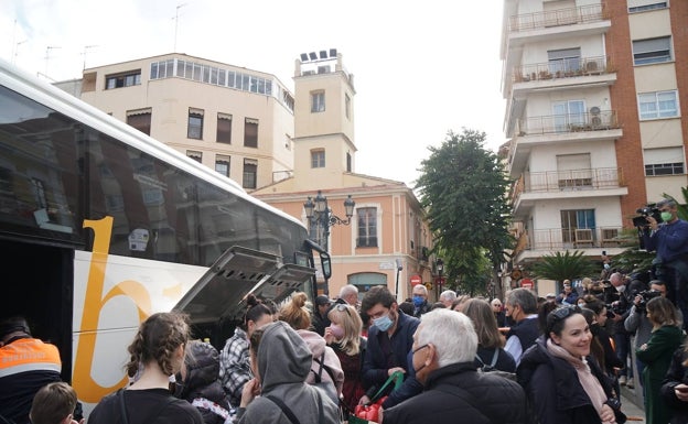 Burjassot asesora a las familias acogedoras y a los ucranianos que llegan al municipio