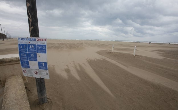 El PP critica a Compromís por no tener listas las playas para Semana Santa