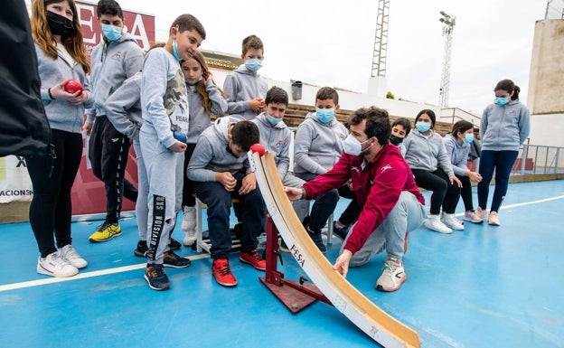 Un Dia de l'Esport con récord de participación en los colegios