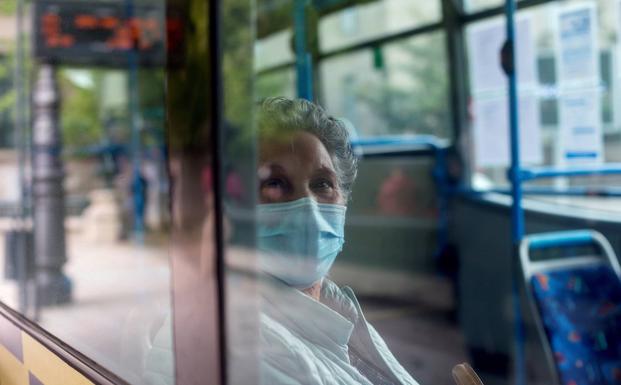 Sanidad relaja el uso de la mascarilla en gimnasios