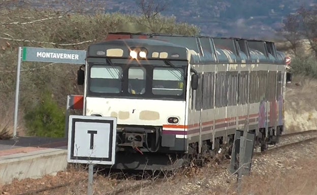 Ontinyent en Bici reivindica con un encuentro cicloturista la modernización y mejora del tren Xàtiva- Alcoi