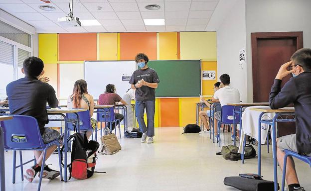 Educación fuerza a cien concertados a ofertar menos plazas en la próxima admisión de alumnos