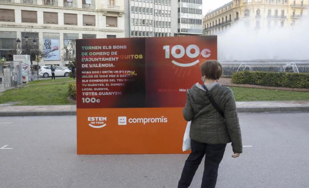 Los comerciantes de Valencia ven «despreciable» el cartel propagandístico de Compromís