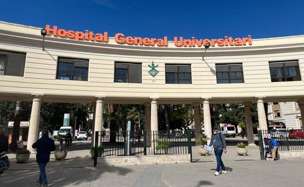 Los sanitarios denuncian el «abandono» del Hospital General de Valencia al quedarse sin refuerzos