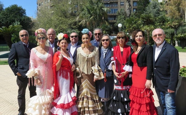 Fiesta solidaria a ritmo de sevillanas en La Hípica de Valencia