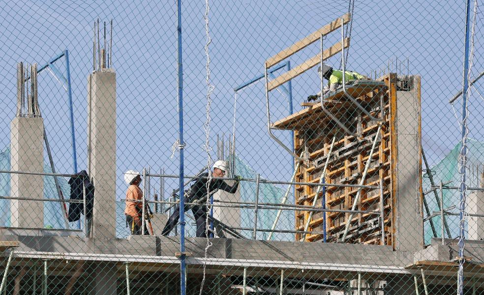 Urbanismo acusa al PP de «hinchar» las licencias pendientes con las declaraciones responsables de obras